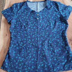Uniform Advantage Scrub Top